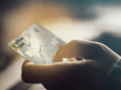 Карта "Райффайзен". Фото: cardsbanking.ru Карта "Райффайзен". Фото: cardsbanking.ru