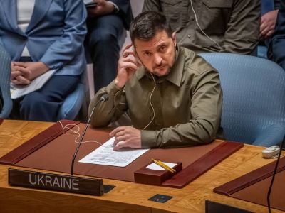 Владимир Зеленский на Генеральной ассамблее ООН, Нью-Йорк, 20.09.23. Фото: t.me/yigal_levin Владимир Зеленский на Генеральной ассамблее ООН, Нью-Йорк, 20.09.23. Фото: t.me/yigal_levin