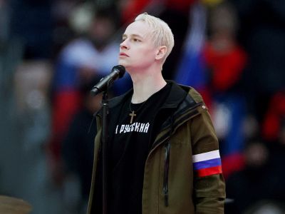 Ярослав Дронов, выступающий под псевдонимом Shaman. Фото: Сергей Фадеичев / ТАСС Ярослав Дронов, выступающий под псевдонимом Shaman. Фото: Сергей Фадеичев / ТАСС