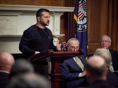 Владимир Зеленский в Сенате США, 12.12.23. Фото: t.me/V_Zelenskiy_official Владимир Зеленский в Сенате США, 12.12.23. Фото: t.me/V_Zelenskiy_official