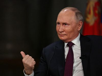 Владимир Путин на встрече с Такером Карлсоном. Фото: kremlin.ru Владимир Путин на встрече с Такером Карлсоном. Фото: kremlin.ru