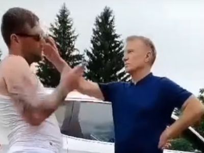 Г.Греф в Горно-Алтайске. "Разборка" с таксистами. Г.Греф в Горно-Алтайске. "Разборка" с таксистами.