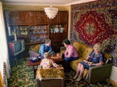 Интерьер "простой советской квартиры". Фото: CCCP.history Интерьер "простой советской квартиры". Фото: CCCP.history