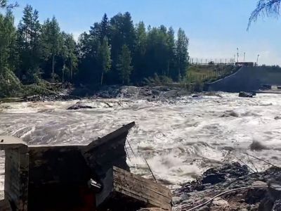 Прорыв плотины. Фото: РГ.Ru Прорыв плотины. Фото: РГ.Ru