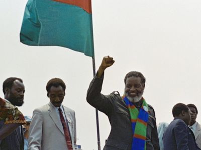 Сэм Нуйома, экс-президент Намибии. Фото: vkrizis.info Сэм Нуйома, экс-президент Намибии. Фото: vkrizis.info