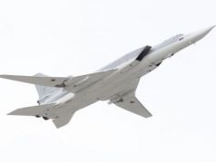 Сверхзвуковой стратегический бомбардировщик-ракетоносец Ту-22М3 на генеральной репетиции парада Победы на Красной площади. Фото: Илья Питалев / РИА Новости