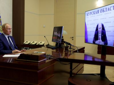 Беседа Владимира Путина с ВРИО губернатора Курской области Алексеем Смирновым, 8.08.24. Фото: kremlin.ru