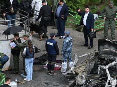 Экстренные службы на месте взрыва автомобиля в Балашихе. Фото: Максим Блинов/ РИА Новости