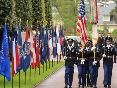 Парад в День Поминовения в США. Фото: travelcalendar.ru Парад в День Поминовения в США. Фото: travelcalendar.ru