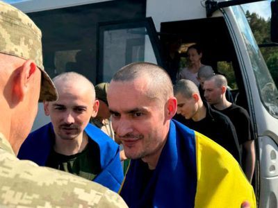 Возвращение из плена. Фото: topwar.ru Возвращение из плена. Фото: topwar.ru