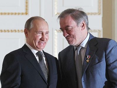 Владимир Путин и Валерий Гергиев. Фото: dailymail.co.uk Владимир Путин и Валерий Гергиев. Фото: dailymail.co.uk