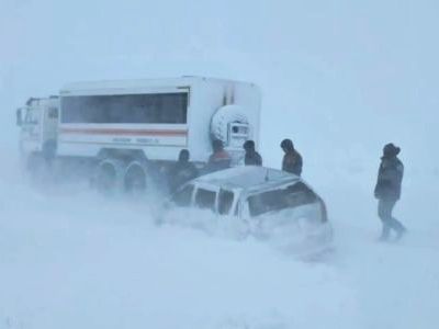 Снежный коллапс. Фото: МЧС